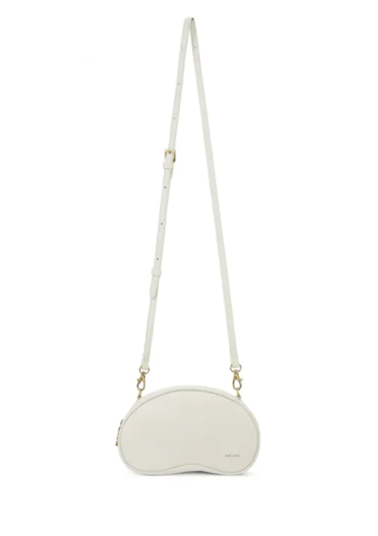 Bean Clutch | Cream Pebbled